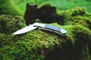 Hunting Knives Uses for the Outdoors